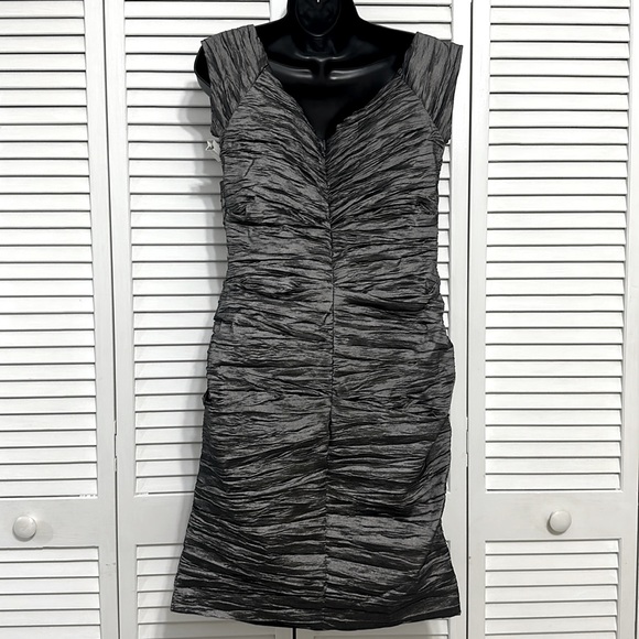 Jeanne Alexander Metallic Silver Gray Ruched/ Crinkle Off Shoulder Midi Dress/12 - Picture 8 of 14